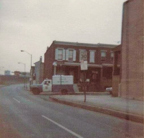 1970s Blue White Wagon